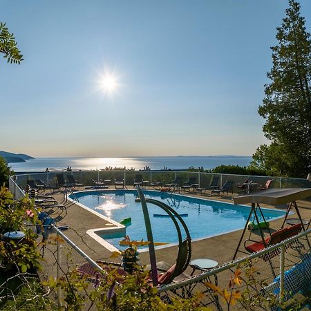 Auberge Des Falaises La Malbaie Kültér fotó